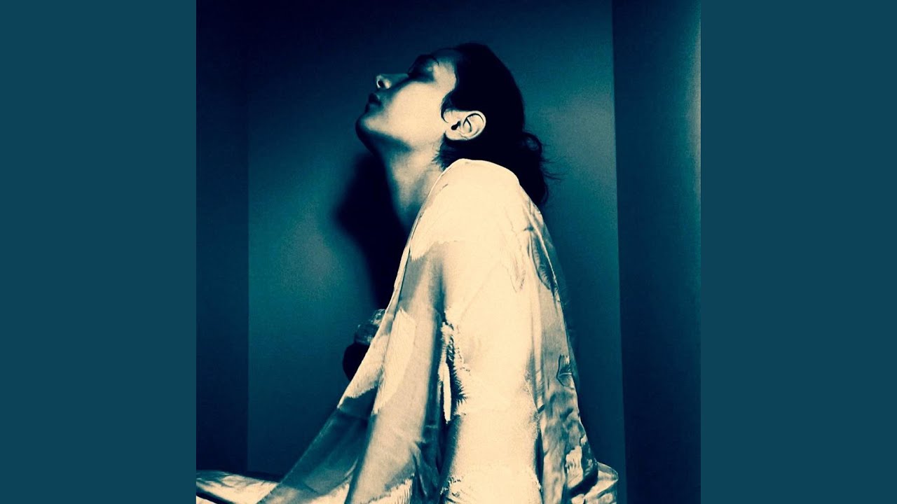 Tighter auf YouTube ansehen Tighter auf YouTube ansehen