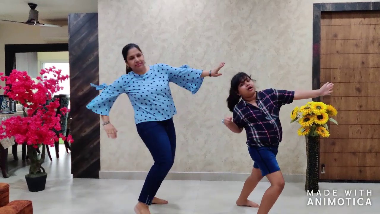 Me and my aunt during quarantine - YouTube