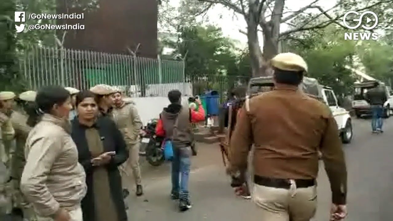 Delhi: Anti-CAA Protesters Detained Outside UP Bhawan
