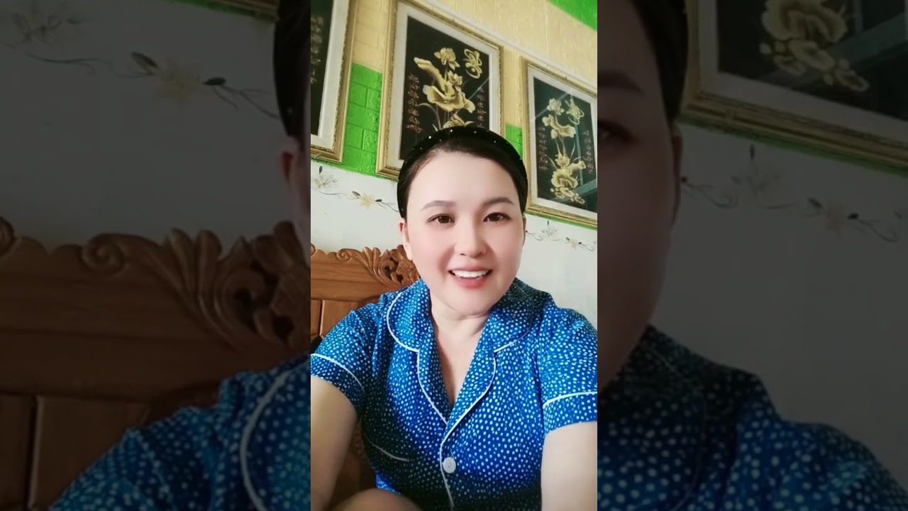 Mới đầu năm mà khóc lóc vậy Bích 