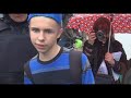 Парень подросток сбежал от ОМОНа  Юный борец с коррупцией  Russian Teenager Runs