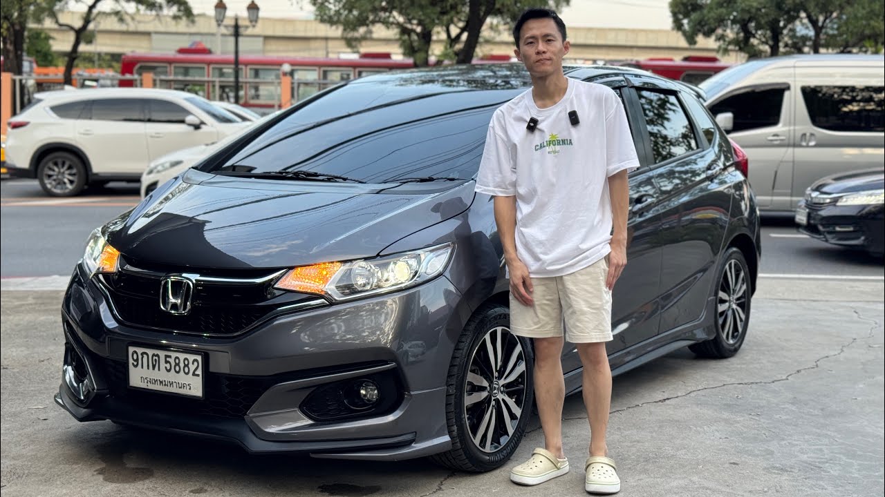 🚘HONDA JAZZ 1.5 V+ GK MNC 2019 สีเทา✅ราคา 339,000 บาท🛣️ไมล์ 139,000 กิโลเมตร