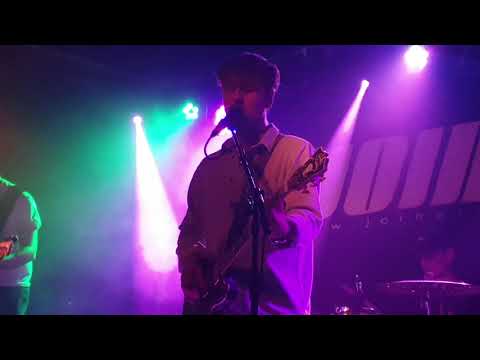 Tom Auton &amp; The Bottle Breakers - 'Blues Train'