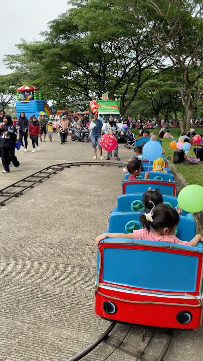 Download lagu huft hampir ketinggalan kereta arah ke Bandung 😂😂🤭🤭😋😋❤️