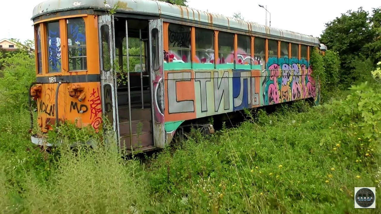 100 anni di storia tra i vagoni e le carrozze di questi tram abbandonati | Urbex MJ