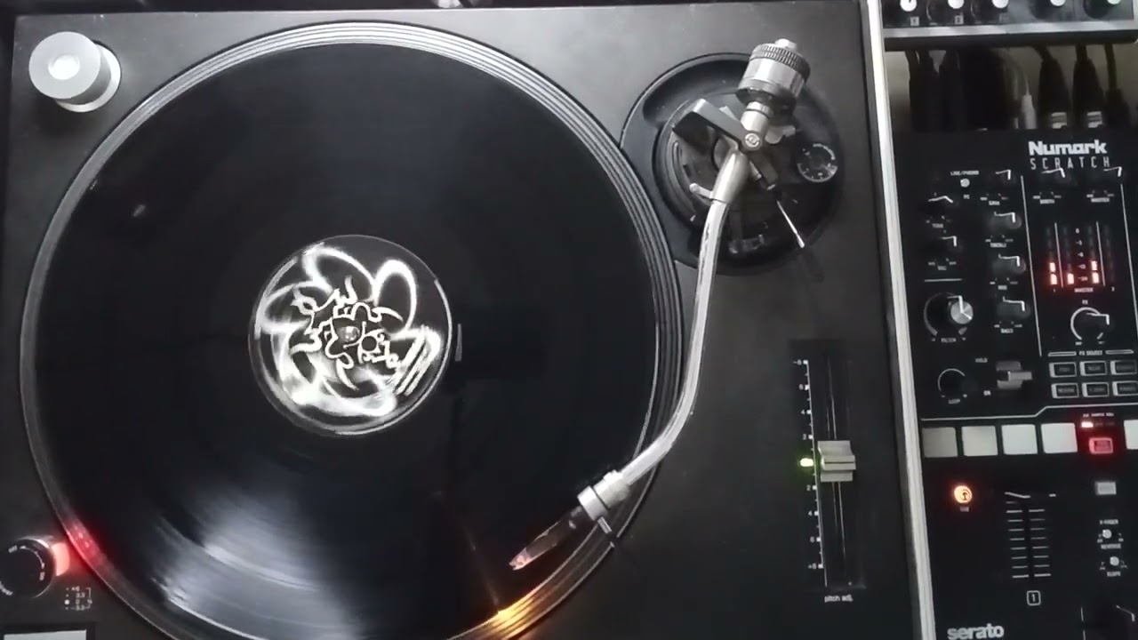 Mouvement Perpetuel 01 B1 Seb Saltimbanks–4emedimension Lift