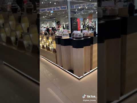 queen bee marina mall😍🍯