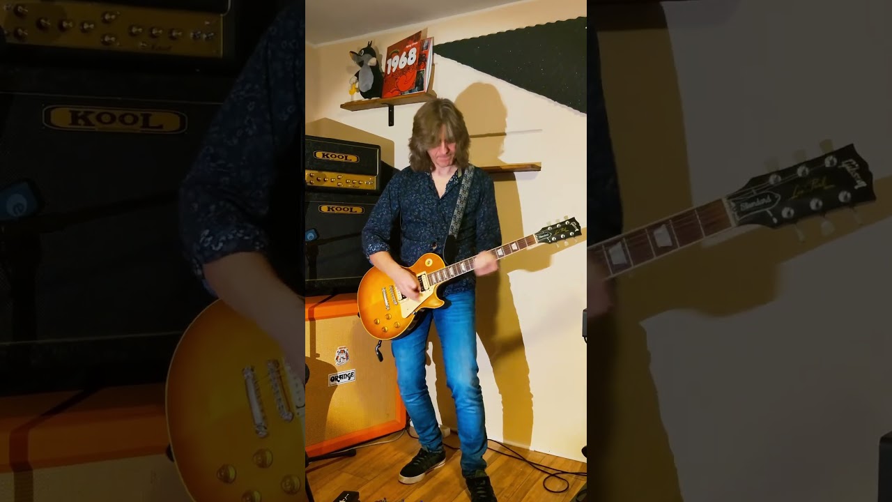 This riff sounds SO much like Black Sabbath & Tony Iommi!🤘🎸 