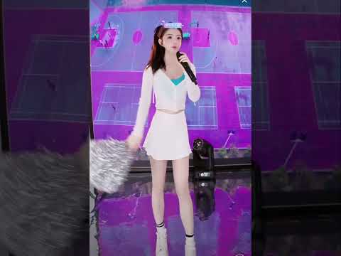 可爱加一唱跳演唱《曲中人》DJ版展现清纯少女风