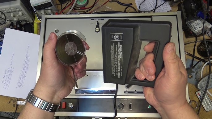 How to Bulk Erase Cassettes  Radio Shack Video/Audio Tape Eraser