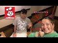 went to jollibee with @poparella