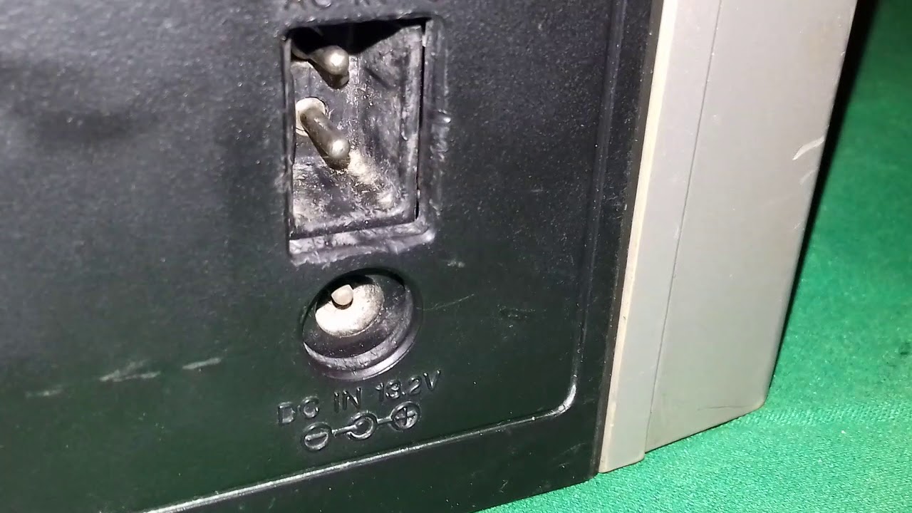 National Panasonic Rx 5100T boombox demonstration - YouTube