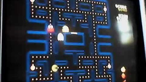 Pac-Man Peach Pattern