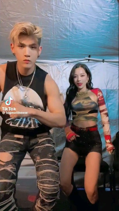 shaking some cake 😼 #kard #bm #somin #shorts