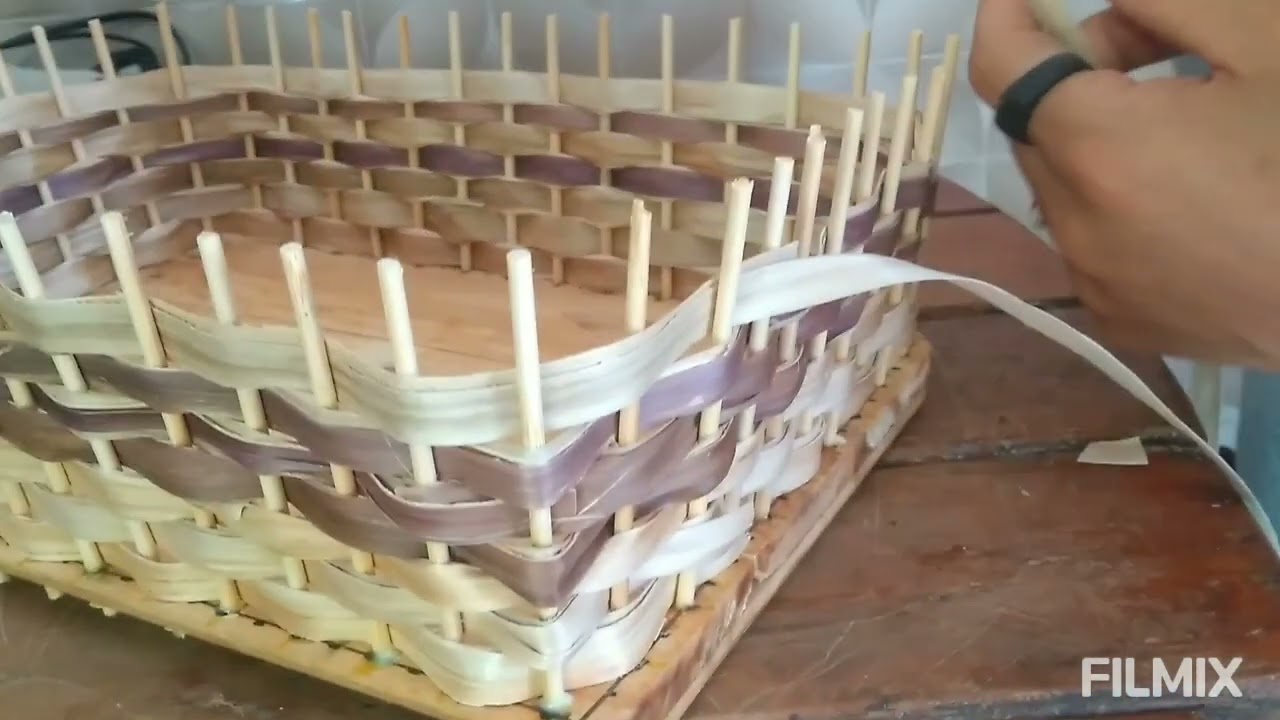Cesta mil e uma utilidades 😁de fibra de bananeira!