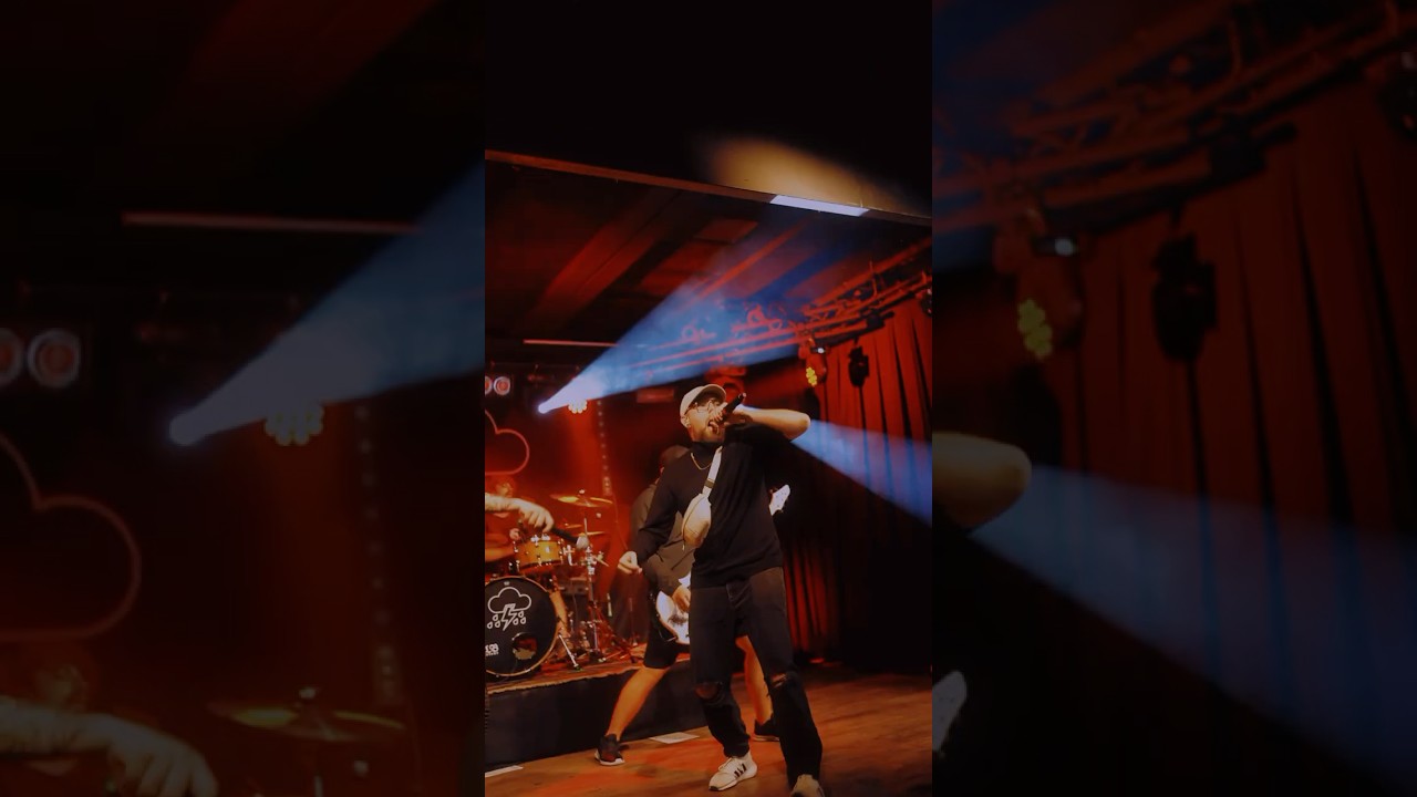Hysteria FEAT. @TheNarratorHC Live