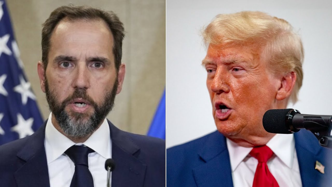 Jack Smith deals CRUSHING blow to Trump in DC court