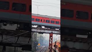 Upper &amp; Lower Train View 😱 Itarsi Junction Ka Dangerous Scene 🚂🔥 Indian railways #shorts #train