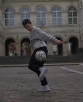Story' wa juggling bola keren kekinian