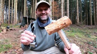 New Bushcraft Goods and Gifts
https://www.waldhandwerk.de/kurs-informationen/ https://www.facebook.com/Waldhandwerk https://www.instagram.com/waldhandwerk/
Waldhandwerk Bushcraft - Survival Trainings: http://waldhandwerk.de/
BUSHCRAFT Das Buch vom Waldhandwerk: http://amzn.to/2vFavxA
APO1 from Lilly: https://www.survivallilly.at?ref=993
Kanal auf deutsch: https://www.youtube.com/channel/UCr2lN0oni_JeMepgjmZKZqA
English Channel: http://www.youtube.com/user/Waldhandwerk
New Bushcraft Goods and Gifts, wooden hammer, hand drill,
Manueller Schneckenbohrer, Scotch Eye Auger,
In this video, the presenter showcases several new bushcraft goods and gifts:
New Bivy Bag
Improved Design: The new bivy bag is wider than the old one, but a little shorter, which is not an issue for the presenter.
Large Opening: It features a large opening that allows for easy entry into the sleeping bag, even with shoes and trousers inside.
Hood: The hood fits well and has strings on one side for adjustment.
Waterproof: Unlike the old bivy bag, this new one is watertight.
Brand: The brand of the bivy bag is Alpitex, located in Bavaria.
Cooking Tripod for Dutch Oven
Portable Design: This tripod is designed to be assembled with three sticks, which are then turned around to form a tripod.
Adjustable Hook: It includes a hook for hanging and adjusting a pot over a fire, and a pin to mount it at the desired height.
Intended Use: While too heavy for constant carrying, its suitable for fixed campsites, particularly with a Dutch oven.
Scottish Auger Drill Tool
Sharpness: The presenter highlights its impressive sharpness compared to an old family tool.
Functionality: Its designed to drill into wood, allowing for the creation of wooden joints with dowel pins. The presenter demonstrates drilling through a thick piece of wood with ease.
Wooden Hammer: The video also briefly shows a wooden hammer, which is described as being good for driving in tent pegs.
#waldhandwerk #Bushcraft #Survival #OutdoorSkills #Wilderness #Skills #Gear #Tools #Knife #Woodworking #Fire #FireMaking #Shelter #Water #String #Knots #Friendship #Community New Bushcraft Goods and Gifts