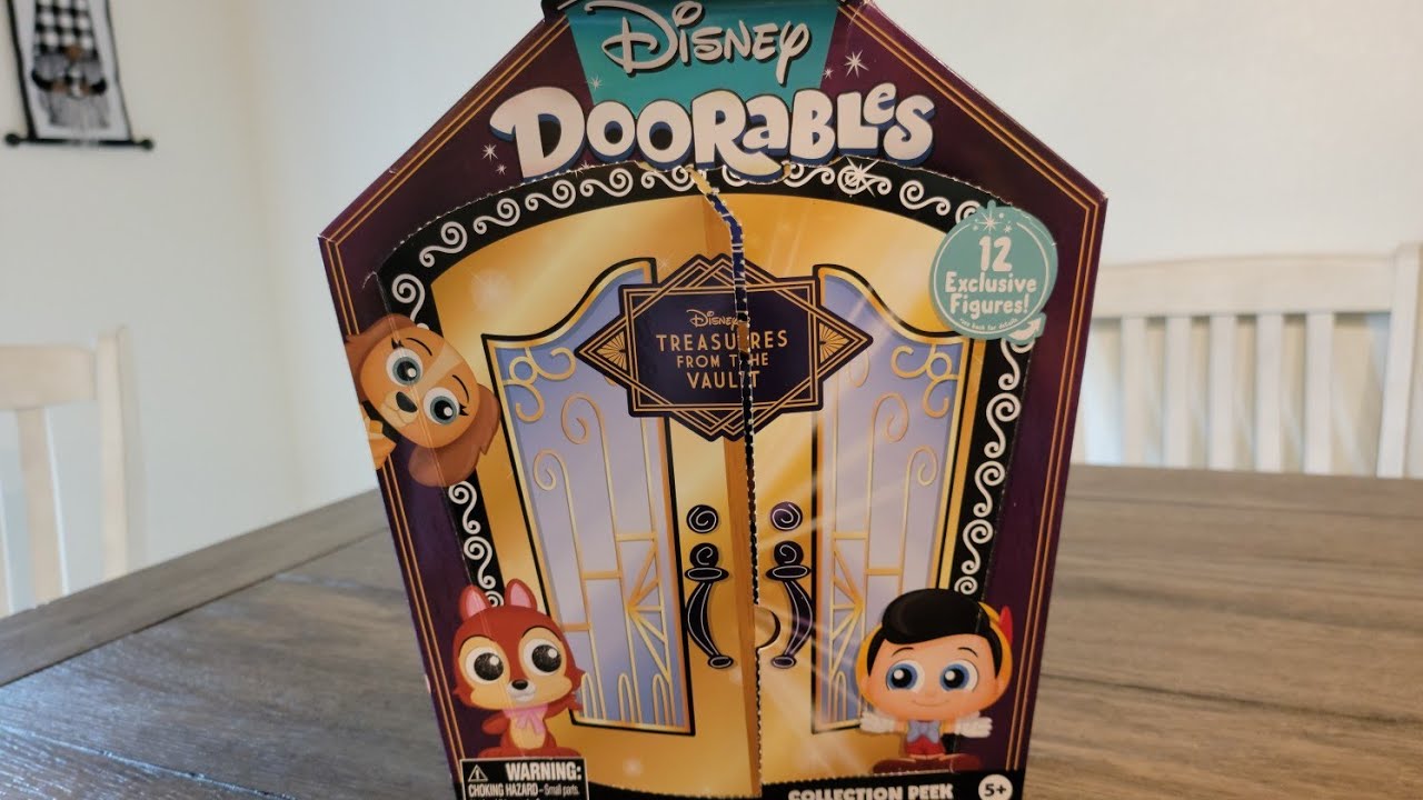 Disney Doorables Treasures from The Vault Collection Peek, 12 Exclusiv