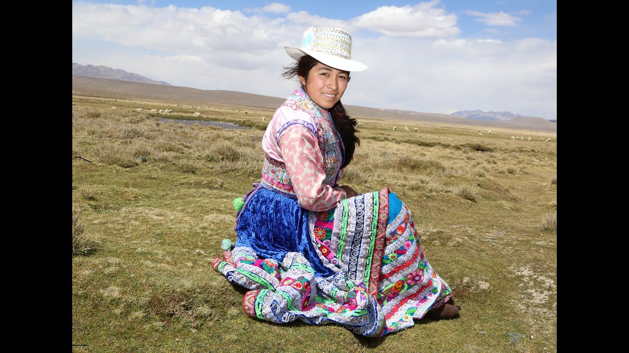 Jhanet Condori / Producciones Luz Celestial Cusco Perú