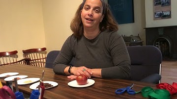 Senate House - Making Apple Pomander