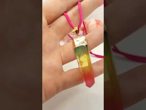 Кулон "рожевий кристал" на шнурку натуральний камінь кришталь, видео 1