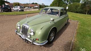 1968 Daimler V8 250 Auto