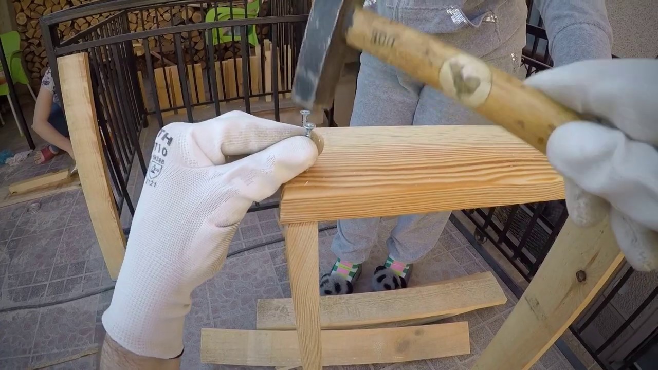 DIY wooden box for urban garden / flower pot