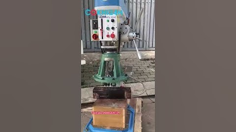 Máy khoan tự động 4 mũi