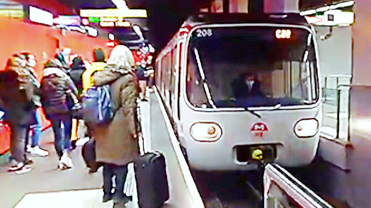 [Lyon ]metro C direction hôtel de ville  à croix-Rosse  [T C L groupe] #-#-$
