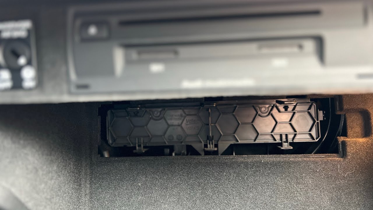 How To Change Audi A3 8v Cabin Filter YouTube