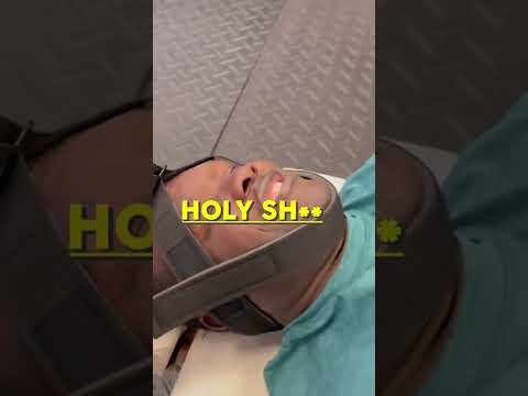 Bodybuilding Judge Gets Chiropractic Adjustment #shorts