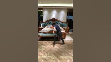 Sofa Tân Cổ Điển Sofa Mun – Đẹp Vượt Thời Gian Cho Không Gian Sống Của Bạn