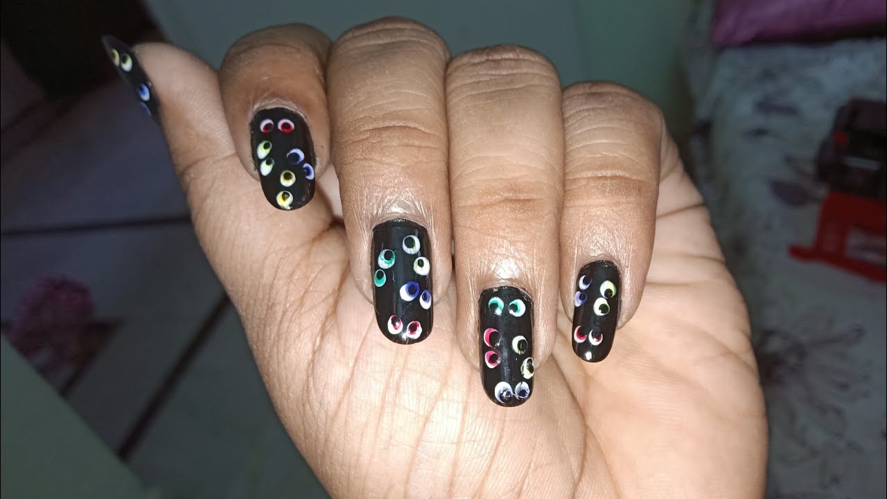 Simple & Quick Dotting Nail Art - YouTube