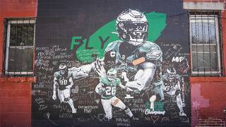 Eagles fans turn mural into giant