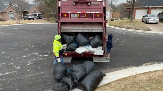 FULL Garbage Truck FRIDAY! WE FILL THE GARBAGE TRUCK!!!