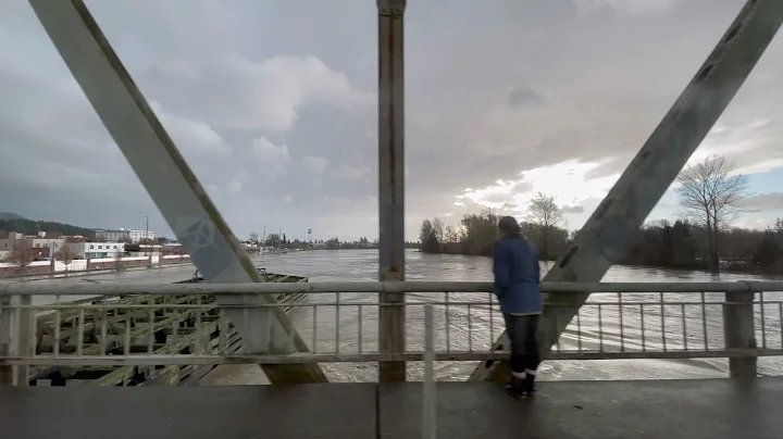 Skagit River nears record flood level Mount Vernon Washington 2021