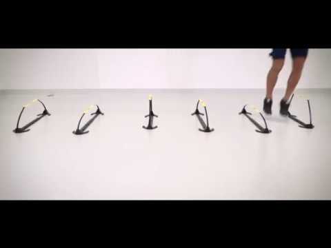 SKLZ スキルズ SPEED HURDLE PRO スピードハードルプロ - YouTube