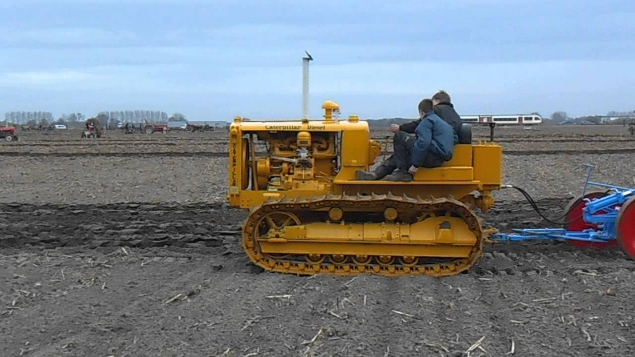 Caterpillar RD6 Ploegen - YouTube