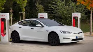 Удивительная Tesla Model S Plaid: Быстрота и Инновации