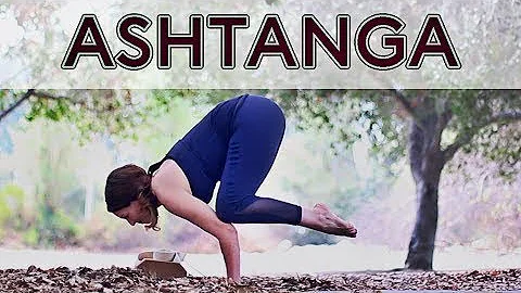 What is the difference between Ashtanga and vinyasa yoga?