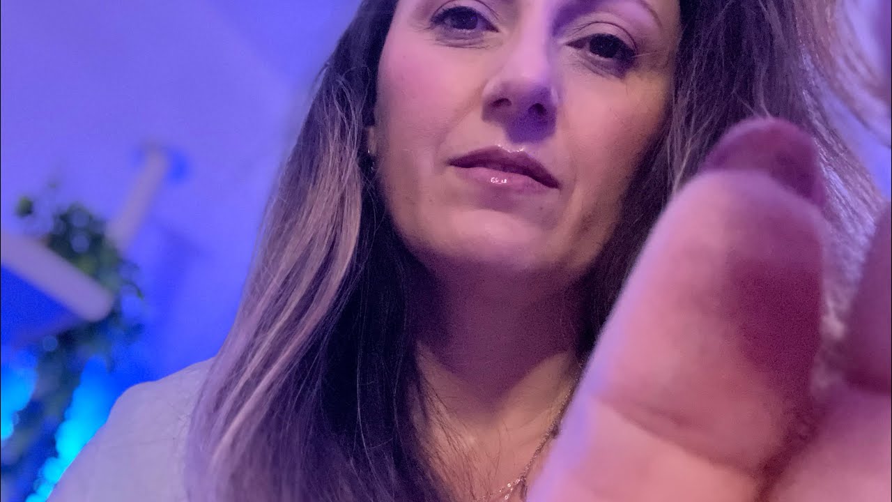 ASMR with Rain 🌧️ hand movements • tongue clicking • brushing camera e soffio • hair touch ✨