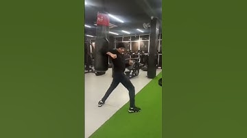 Reverse elbow strike #boxing #kickboxingtraning #fitfitfitness