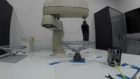 OMRON Adept eCobra 800 Robot and ZW Confocal Sensor