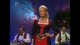 Hannelore Kramm - Wienerlieder (Medley) - 1993