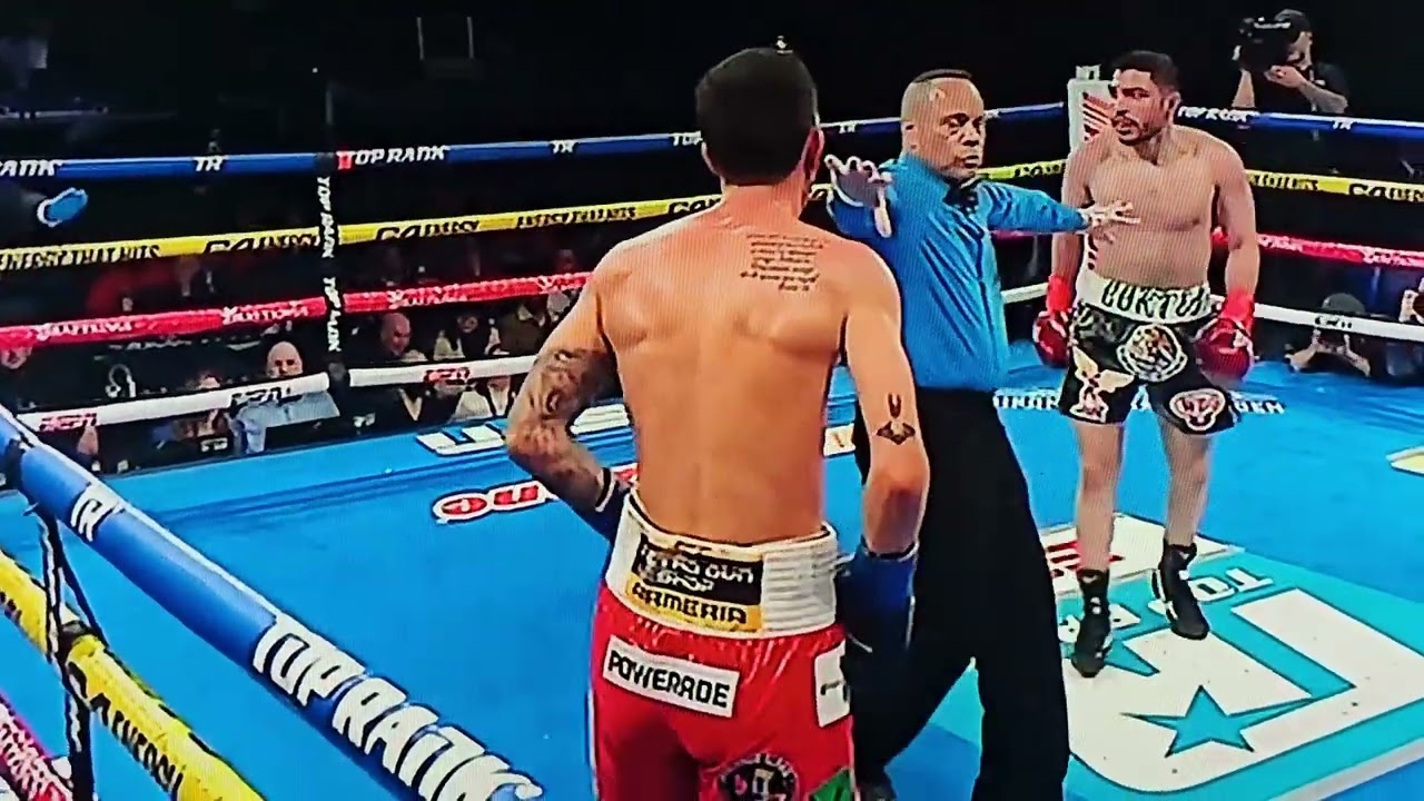 Bryan "Chary" Chevalier 🇵🇷 pierde por KO Technico en el 4to asalto contra Andres Cortez 🇺🇲