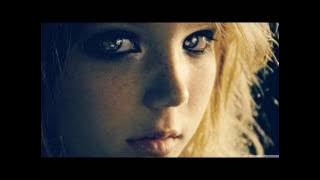 Download lagu Lee Ritenour(ft Brenda Russell )-The Tracks of my Tears