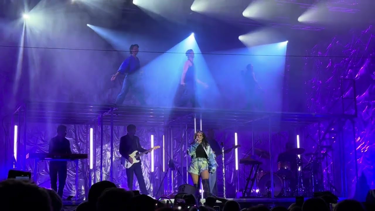 Ewa Farna - Uvod, No a co (Krnov, 06.09.2025)